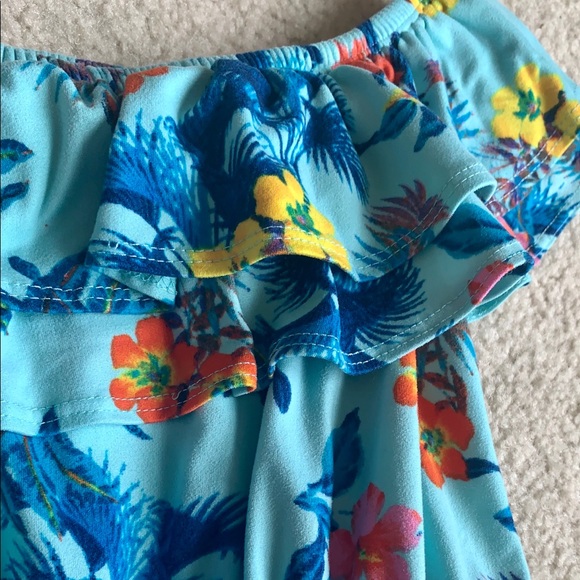 Set- 2 Ruffle top rompers - Picture 7 of 8